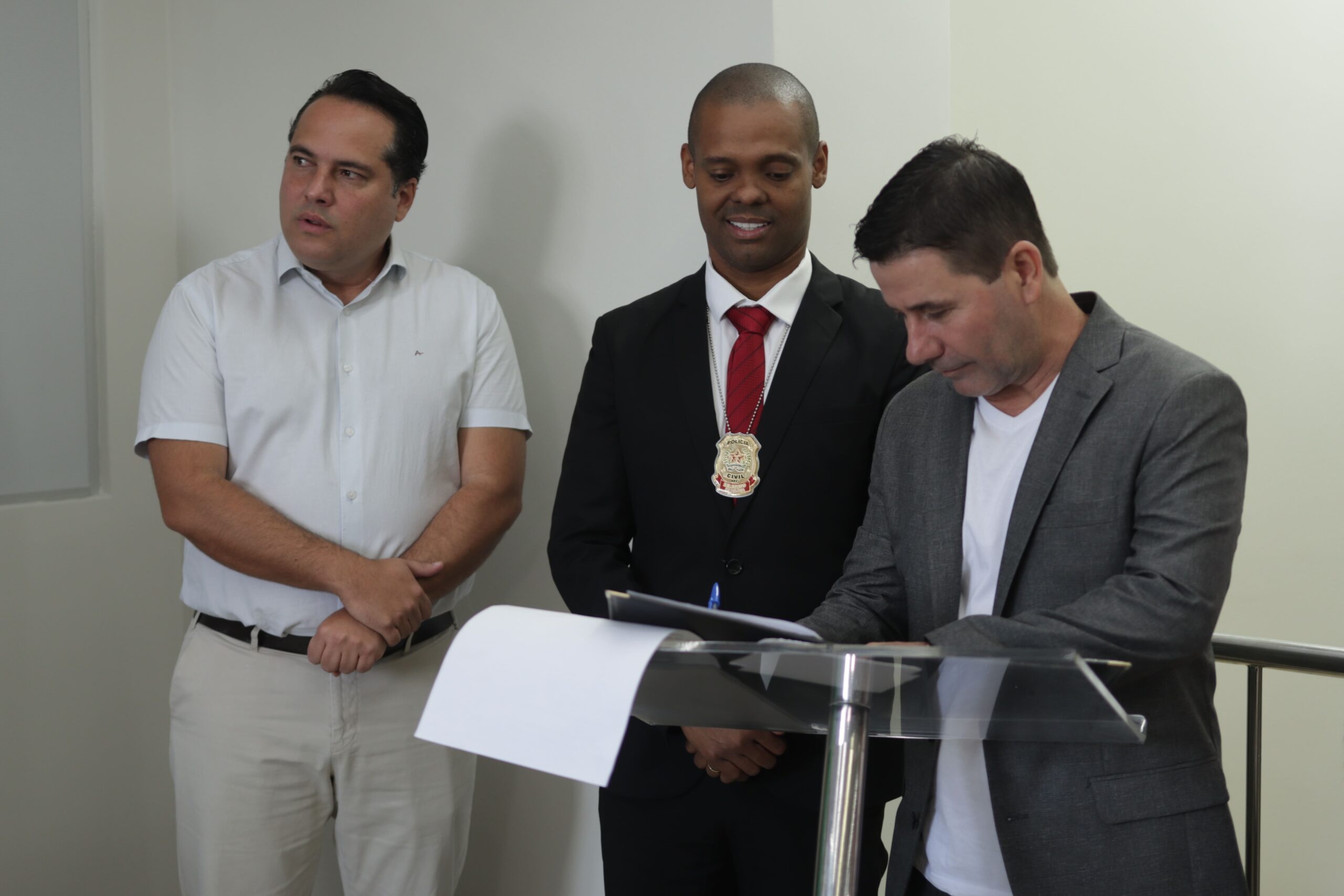 Alex Chiodi inaugura Posto de Identificação da Polícia Civil na Câmara de Contagem
