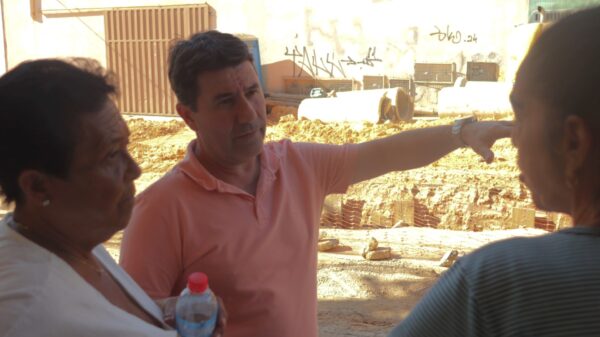 Alex Chiodi fiscaliza obras de drenagem realizadas nos bairros Tropical e Beija-Flor