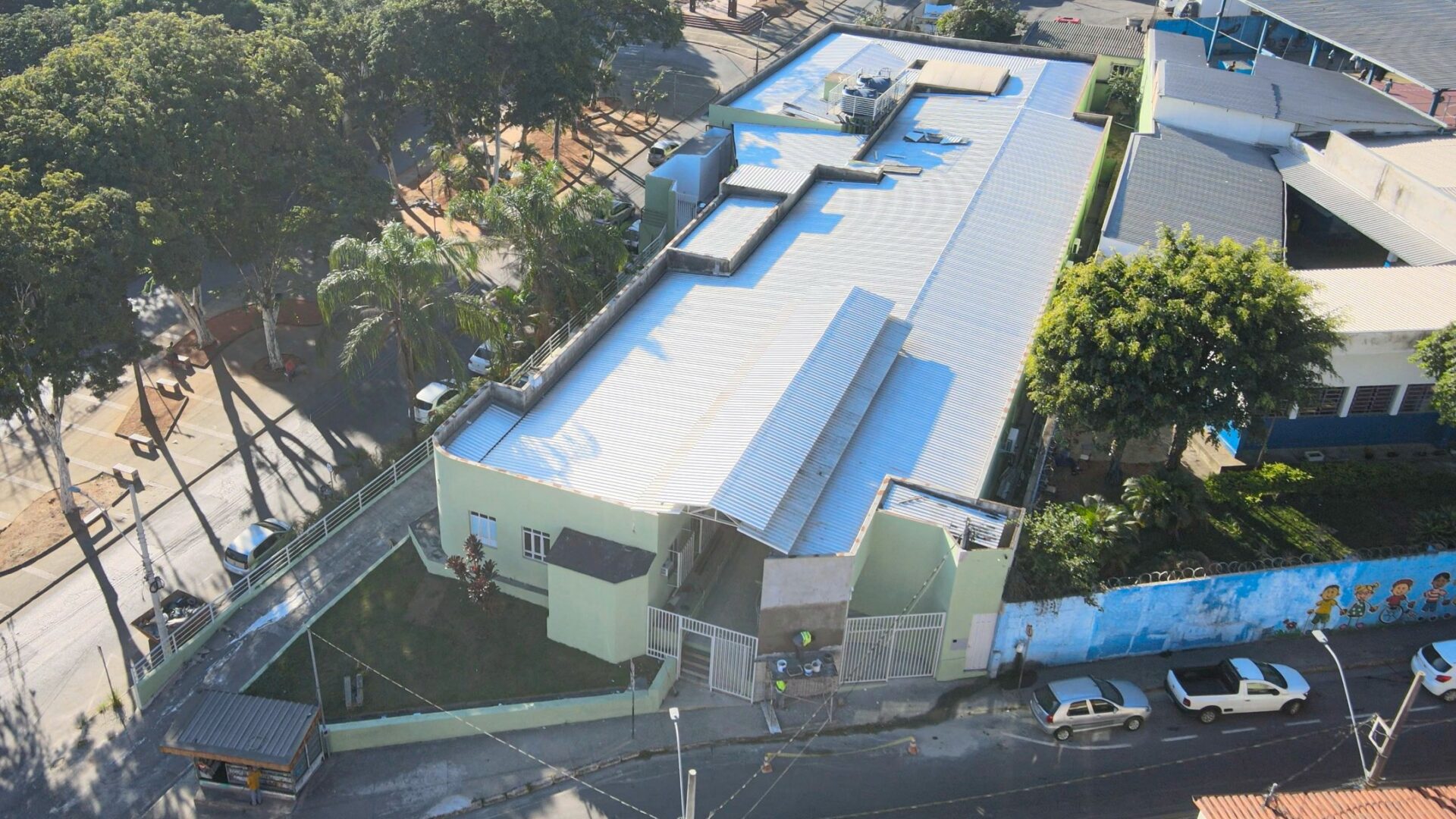 Alex Chiodi fiscaliza obras da Unidade XVI na regional Sede